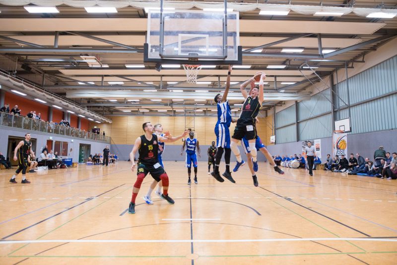 Höhepunkt des Pokalevents war das spannende Finale der beiden Erstregionalligisten »Aschersleben Tigers« und »BSW Sixers« // Foto: Harloff